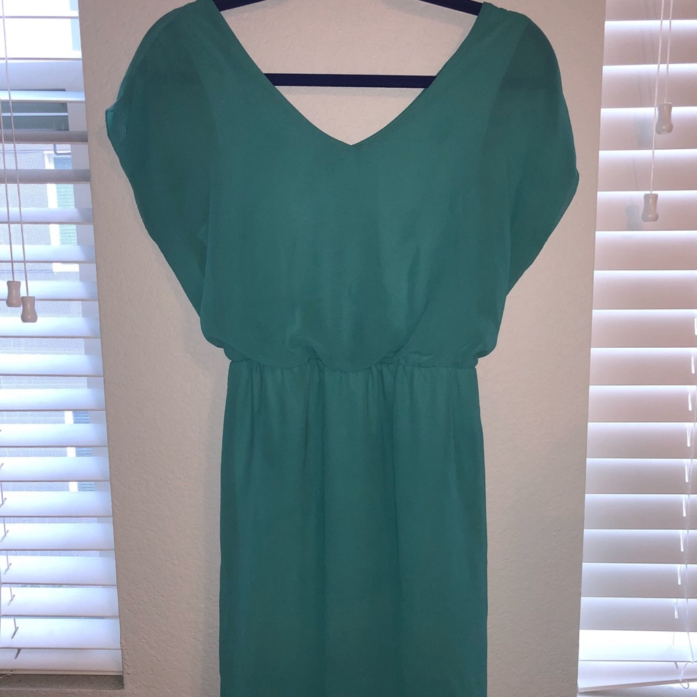 Short blue dress
